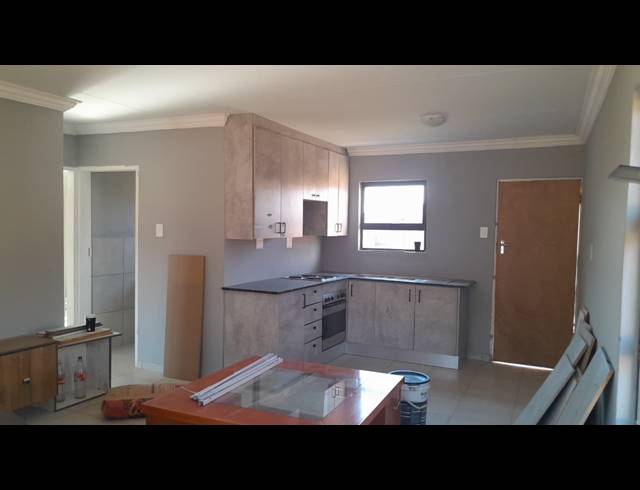 2 BEDROOM HOUSE FOR SALE IN MABOPANE  UNIT S
